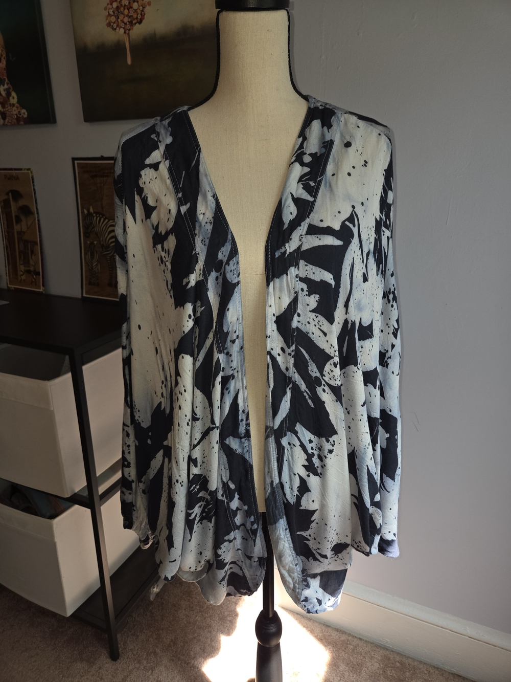 Akemi + Kin Anthropolgie Posie Cocoon Kimono One Size